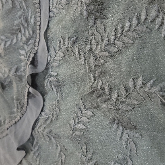 White House Black Market Women's Size M Cool Olive Blouse - Picture 2 of 3